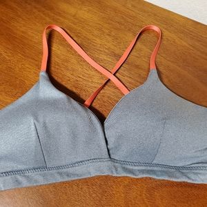 Athleta bra size medium